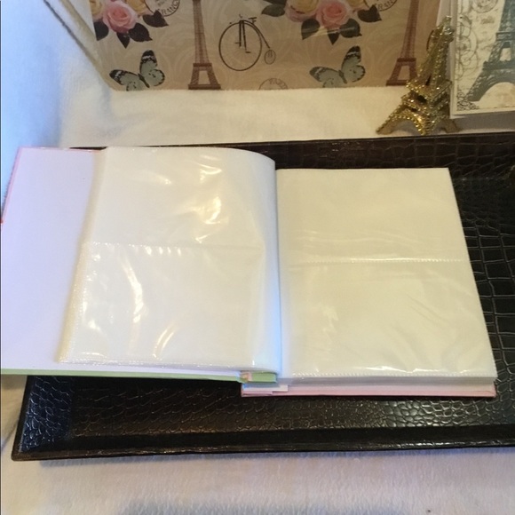 Eiffel Tower Set💜 SALE 🎈 - Picture 7 of 8